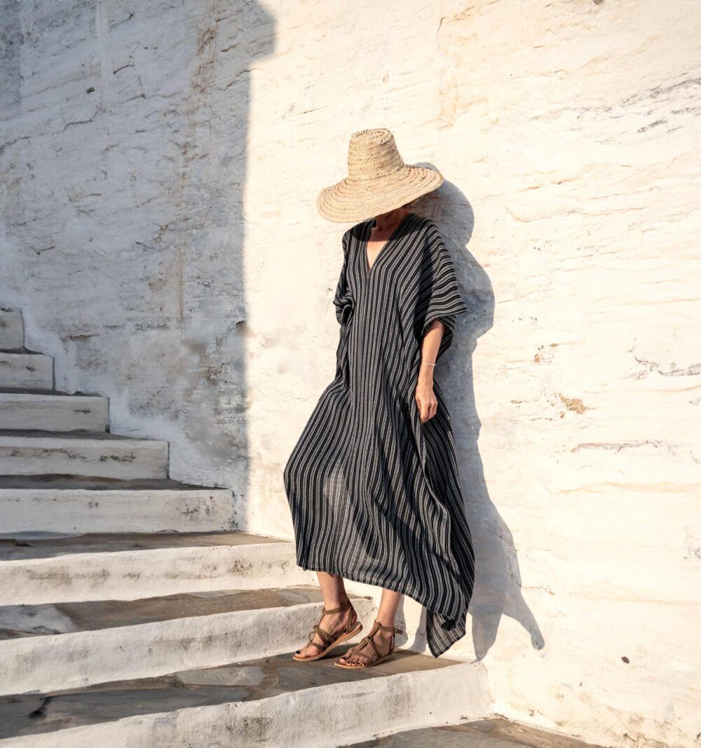 Formentera kaftan in black