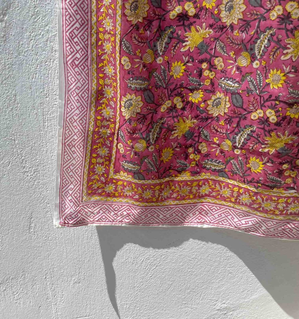 Cotton pareo in pink - Image 2