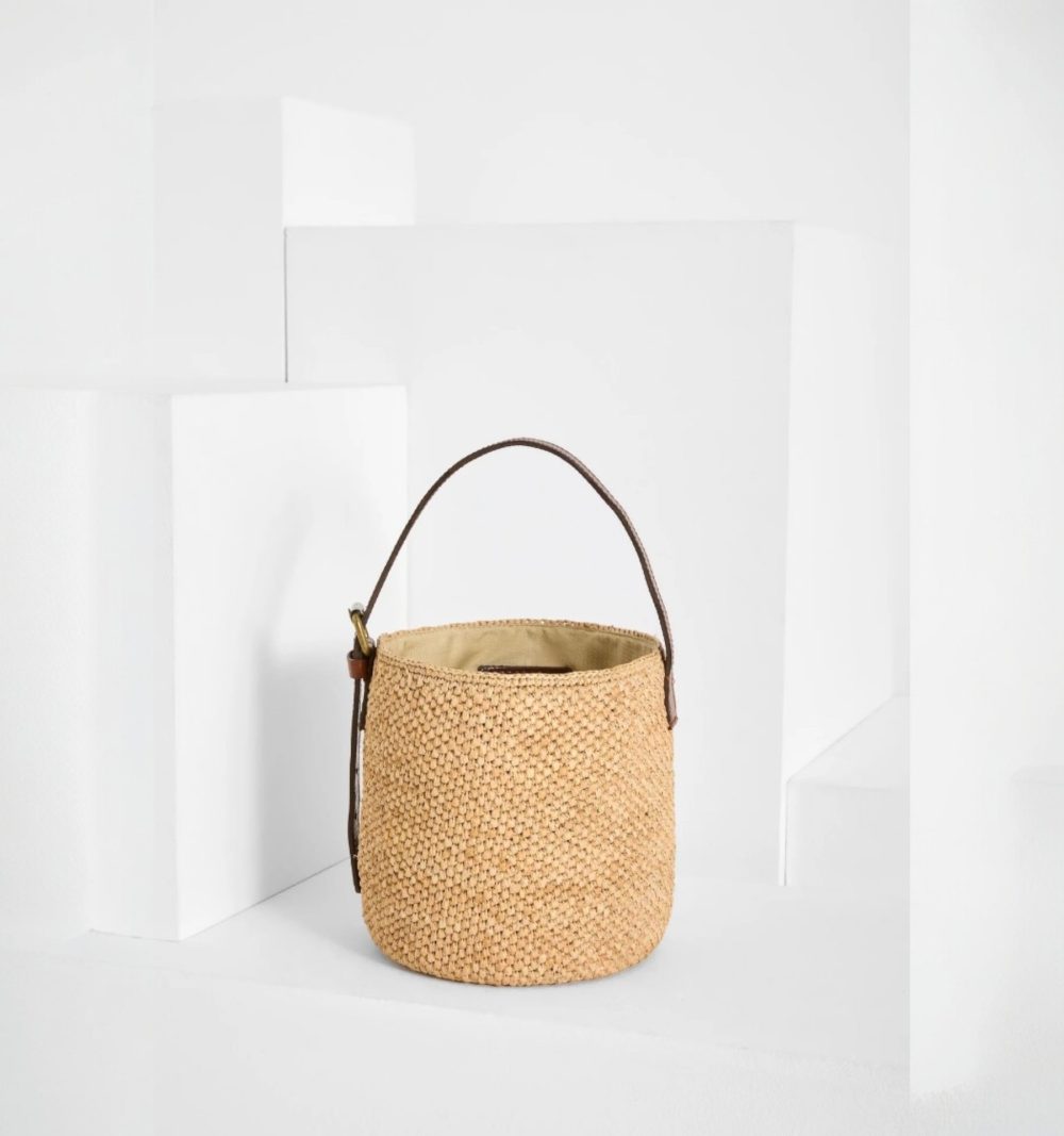 Ibeliv Raffia Shoulder Bucket Bag in Natural - Image 3