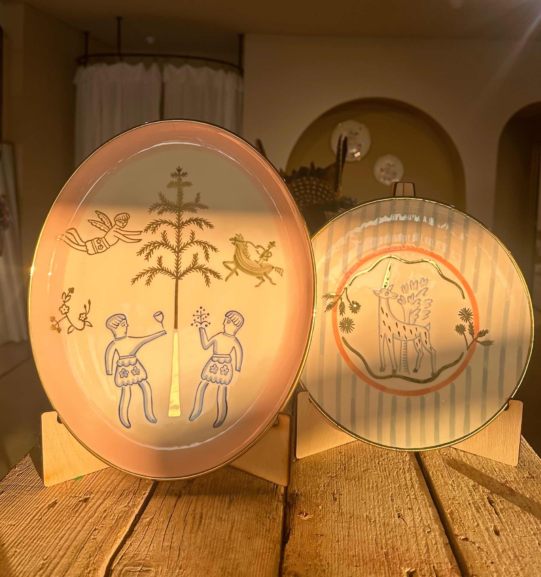 Oval Plate with Naïve Motifs - Image 3